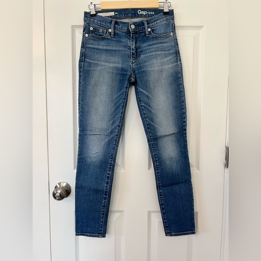 GAP Authentic True Skinny Ankle Jeans